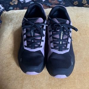 On running waterproof shoes